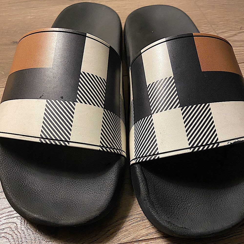 Burberry slides